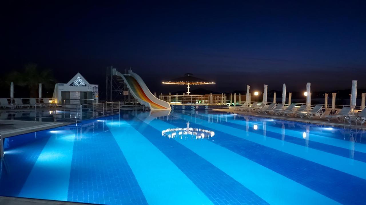 Roseira Beach Resort Gulluk Buitenkant foto