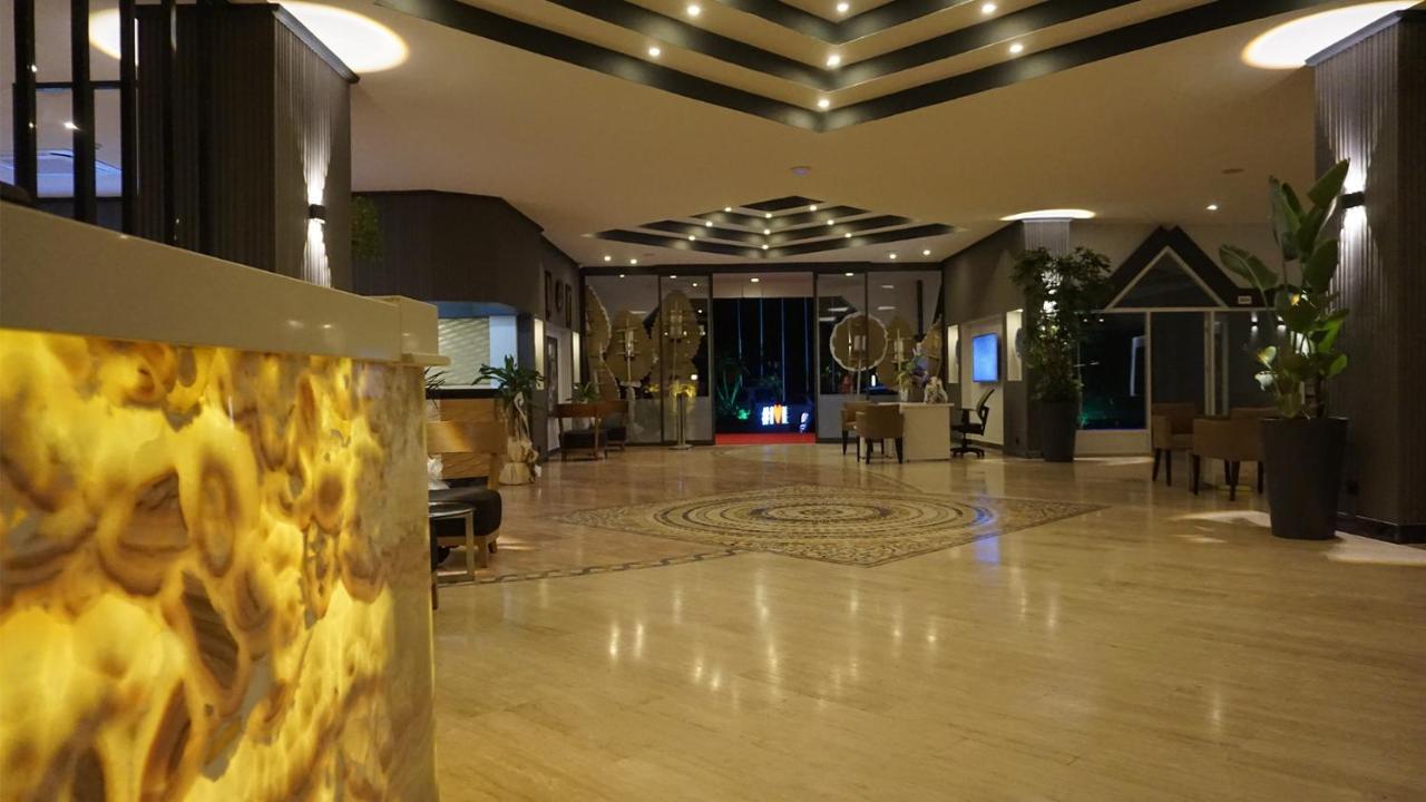 Roseira Beach Resort Gulluk Buitenkant foto